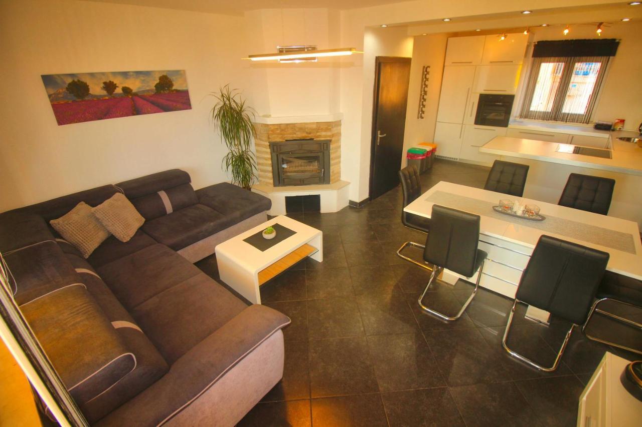 Apartment Martina Цриквениця Екстер'єр фото