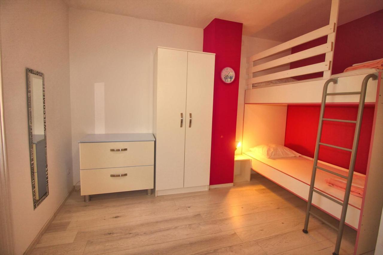 Apartment Martina Цриквениця Екстер'єр фото