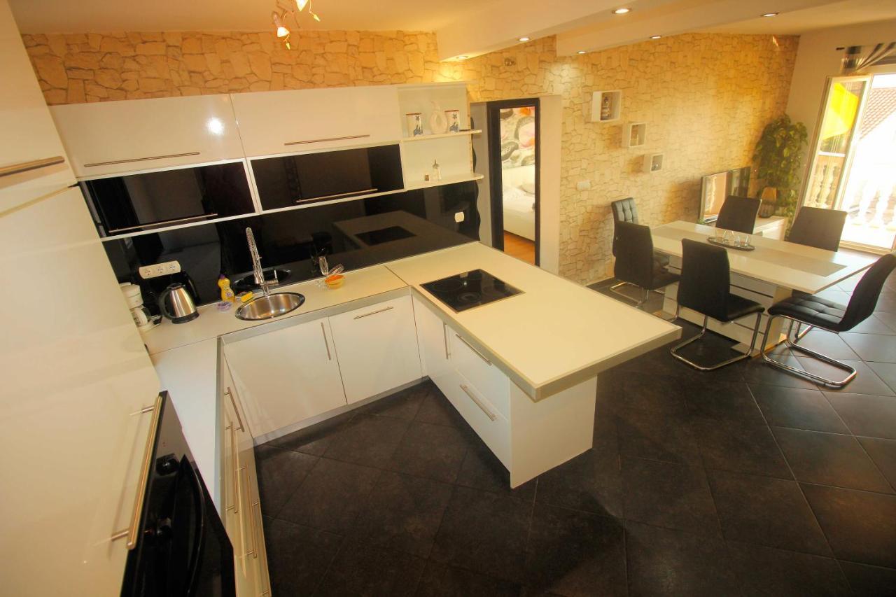 Apartment Martina Цриквениця Екстер'єр фото