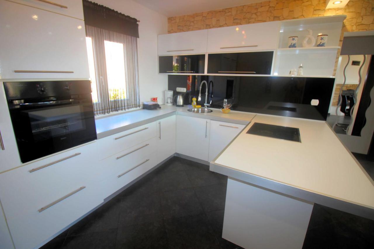 Apartment Martina Цриквениця Екстер'єр фото